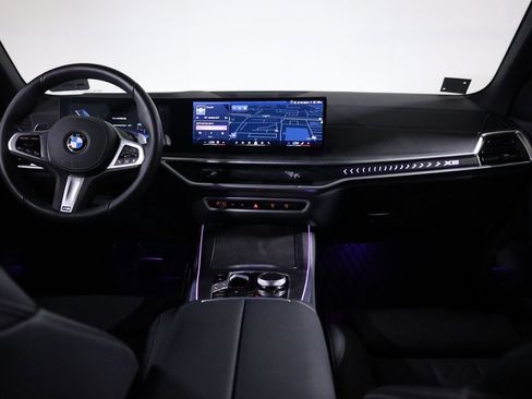 Used 2025 BMW X5 xDrive40i w/ M Sport Package AWD/4WD image 57