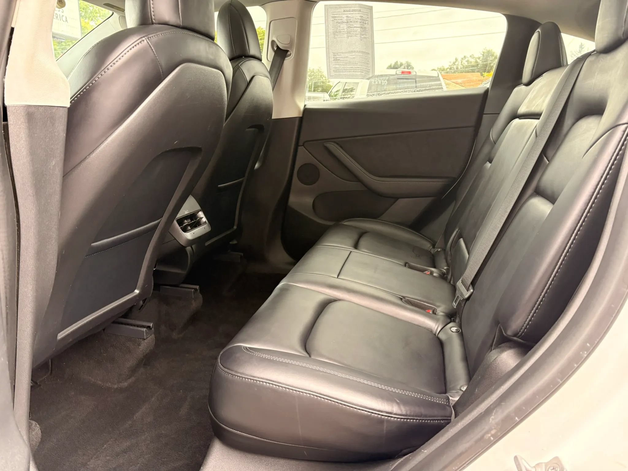 Used 2022 Tesla Model Y Long Range AWD/4WD image 15
