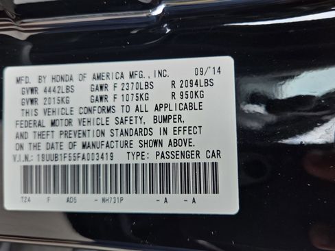 Used 2015 Acura TLX w/ Technology Package FWD image 18