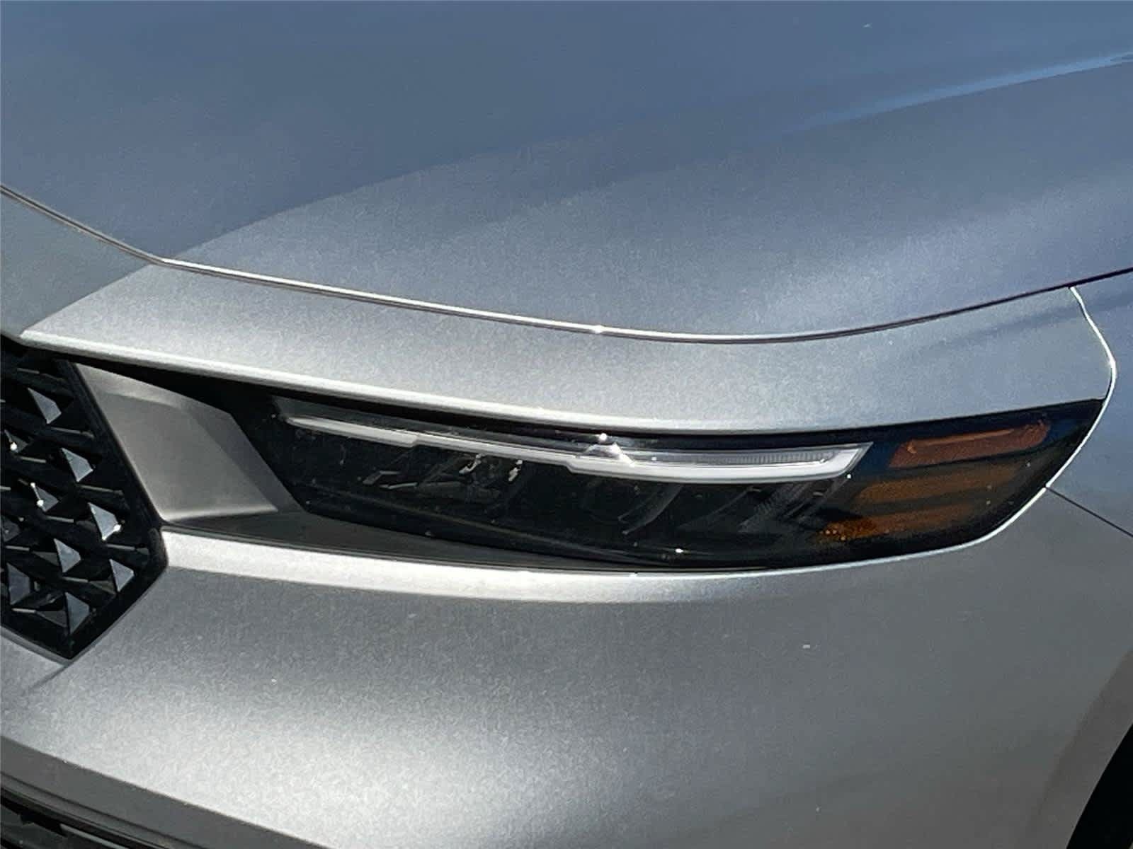Used 2025 Honda Accord SE image 9