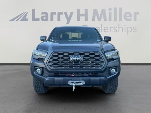 Certified 2022 Toyota Tacoma TRD Off-Road image 8