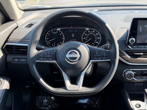New 2026 Nissan Altima 2.5 SV FWD image 19