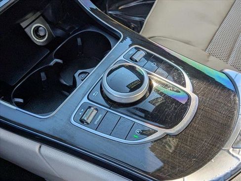 Used 2018 Mercedes-Benz C 300 4MATIC Sedan image 13