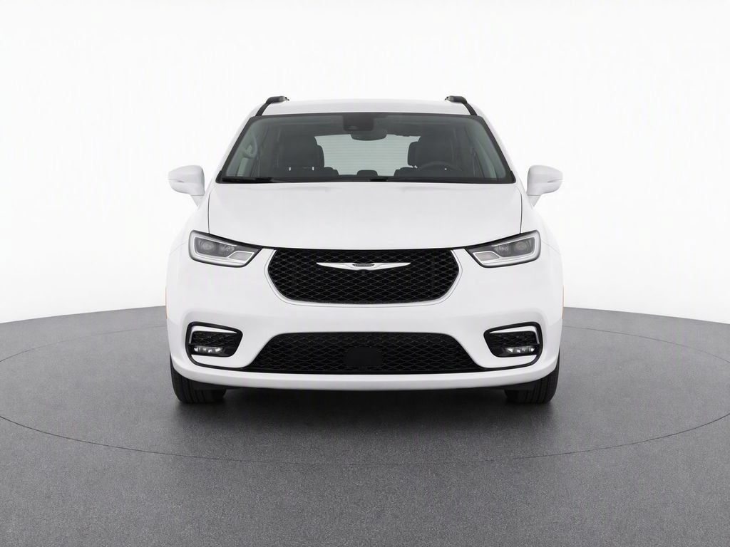 Used 2022 Chrysler Pacifica Touring-L FWD image 5