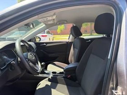 Used 2020 Volkswagen Jetta S w/ Driver Assistance Package FWD image 3