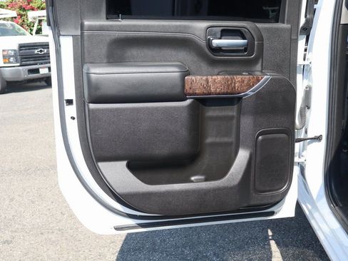 Used 2022 GMC Sierra 2500 Denali image 45