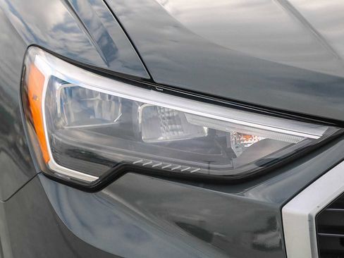 Used 2022 Audi Q3 2.0T Premium image 4