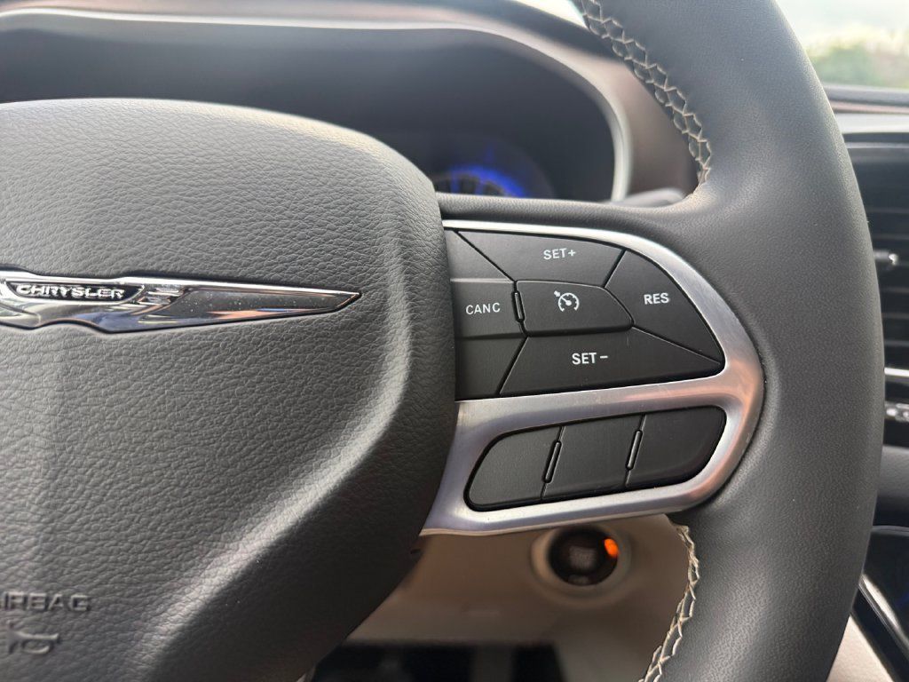 Used 2023 Chrysler Voyager LX FWD image 22