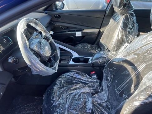 New 2026 Hyundai Elantra SEL Sport image 9