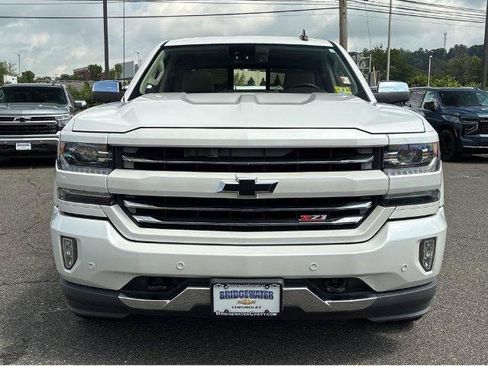 Used 2017 Chevrolet Silverado 1500 LTZ Z71 w/ LTZ Plus Package AWD/4WD image 27