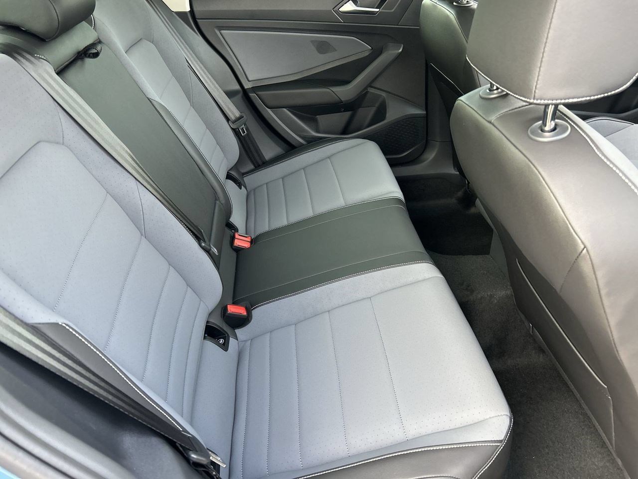 New 2027 Volkswagen Jetta SE FWD image 9
