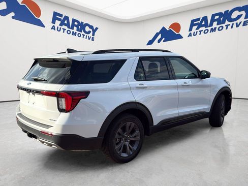 Used 2026 Ford Explorer Active AWD/4WD image 5