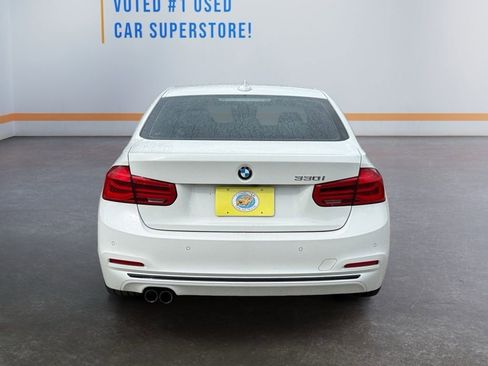 Used 2017 BMW 330i Sedan RWD image 5