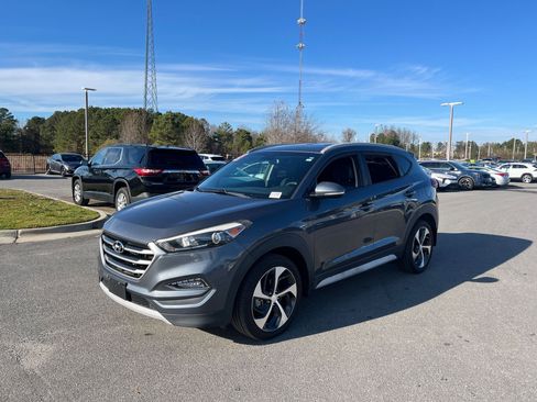 Used 2018 Hyundai Tucson Sport image 13