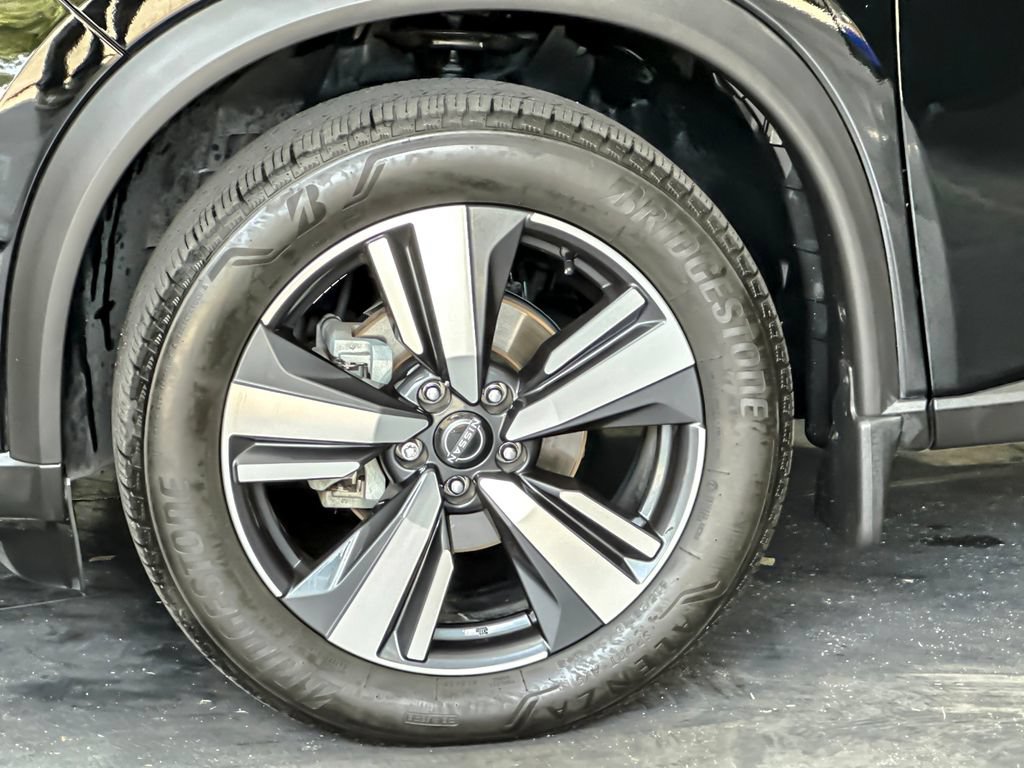 Used 2023 Nissan Rogue SL w/ SL Premium Package FWD image 25