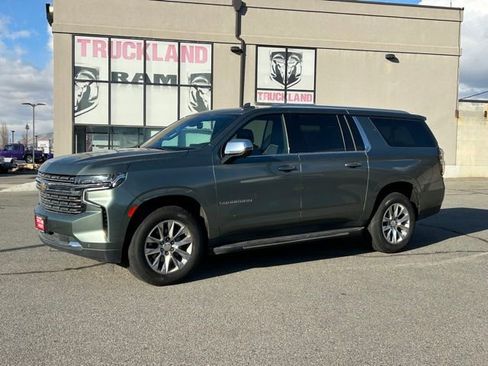Used 2023 Chevrolet Suburban Premier AWD/4WD image 1