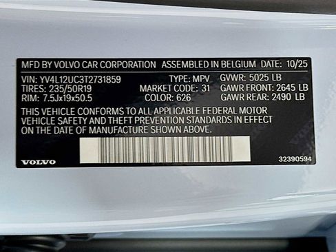 New 2026 Volvo XC40 B5 Plus w/ Protection Package Premier image 31