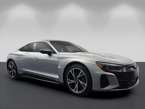 Used 2022 Audi e-tron GT Prestige AWD/4WD image 1
