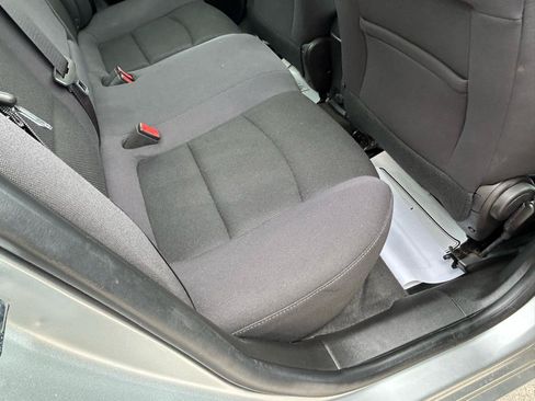 Used 2015 Chevrolet Cruze LT FWD image 11