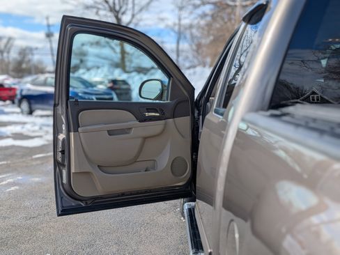 Used 2012 Chevrolet Silverado 1500 LTZ image 27