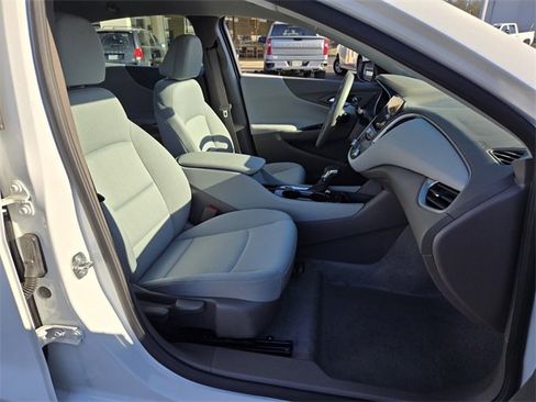 Used 2025 Chevrolet Malibu LS w/ Driver Confidence Package image 19