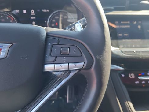 Used 2021 Cadillac XT6 Sport w/ LPO, ONYX Package AWD/4WD image 31