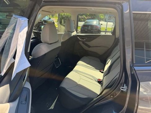 Used 2023 Subaru Forester Premium AWD/4WD image 12