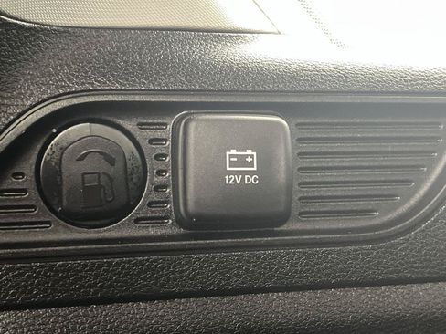 Used 2023 Jeep Grand Cherokee 4WD 4xe image 4