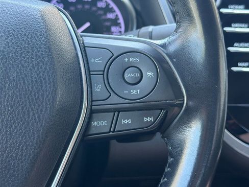 Used 2019 Toyota Camry SE w/ Convenience Package image 38