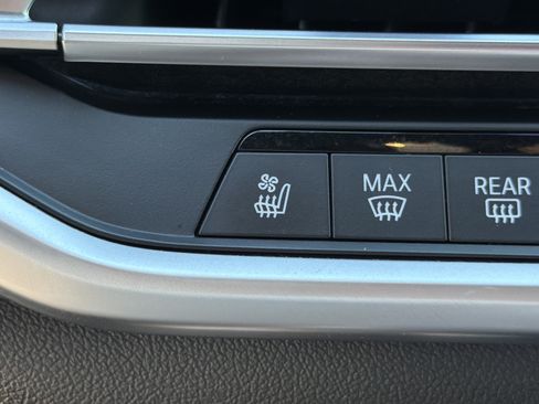 Used 2021 BMW X5 M50i AWD/4WD image 34