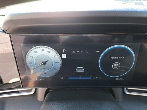 Used 2024 Hyundai Elantra SEL image 8