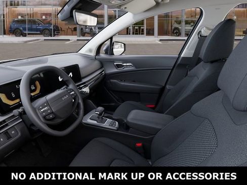 New 2026 Kia Sportage LX image 17