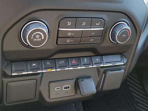 New 2026 Chevrolet Silverado 1500 Custom image 18