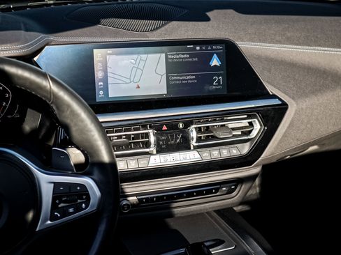 Used 2022 BMW Z4 M40i w/ Premium Package image 29