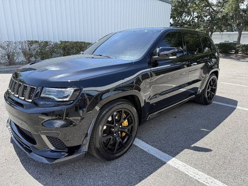 Used 2018 Jeep Grand Cherokee Trackhawk AWD/4WD image 1