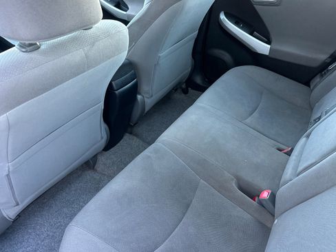 Used 2013 Toyota Prius Plug-In Hybrid image 12