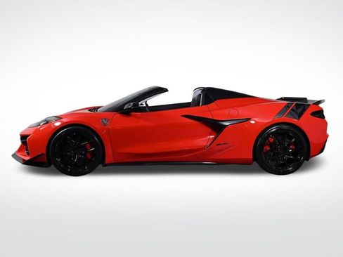 Used 2025 Chevrolet Corvette E-Ray AWD/4WD image 2