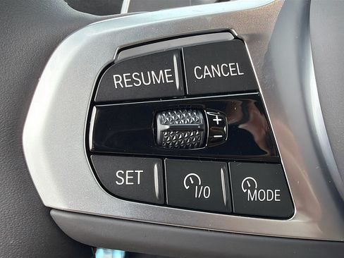 New 2027 BMW X7 M60i AWD/4WD image 40