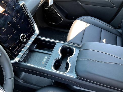 New 2025 GMC Acadia Elevation w/ Super Cruise Package image 8