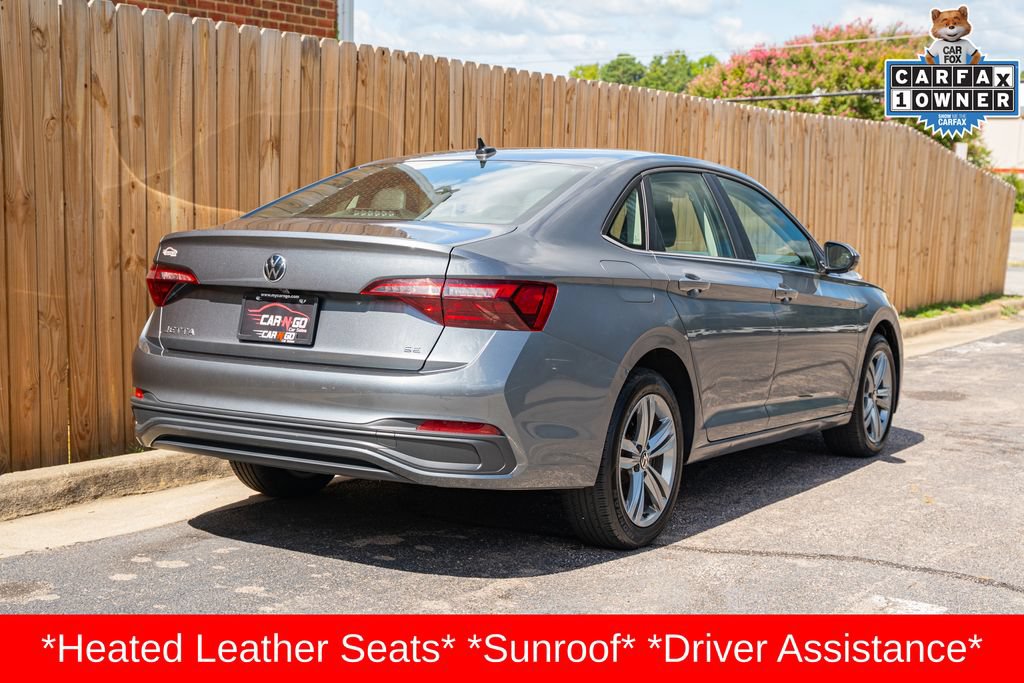 Used 2024 Volkswagen Jetta SE FWD image 6