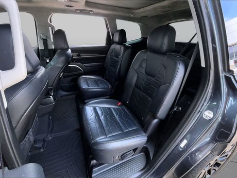Used 2022 Kia Telluride SX w/ SX Prestige Package AWD/4WD image 19