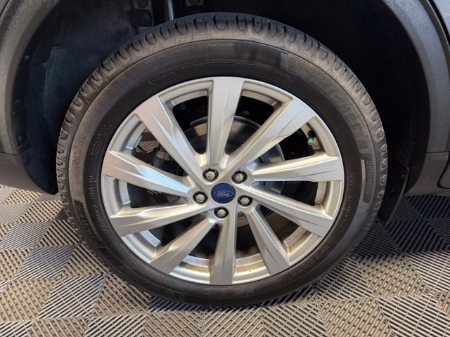Used 2021 Ford Escape Titanium w/ Titanium Elite Package AWD/4WD image 44