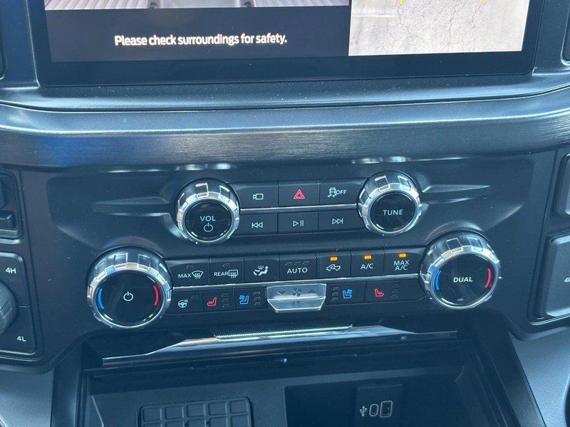 New 2027 Ford F250 Lariat w/ Lariat Premium Package AWD/4WD image 25