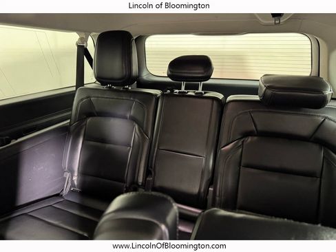 Used 2025 Lincoln Navigator L Reserve AWD/4WD image 15