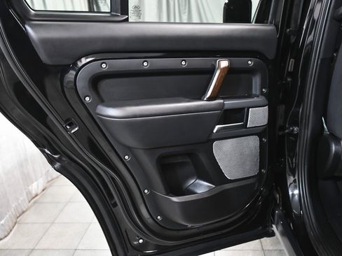 Used 2024 Land Rover Defender 130 X image 12