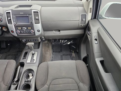 Used 2015 Nissan Frontier PRO-4X image 4