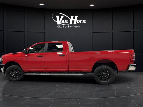 Used 2022 RAM 2500 Big Horn w/ Level C Equiment Group AWD/4WD image 4