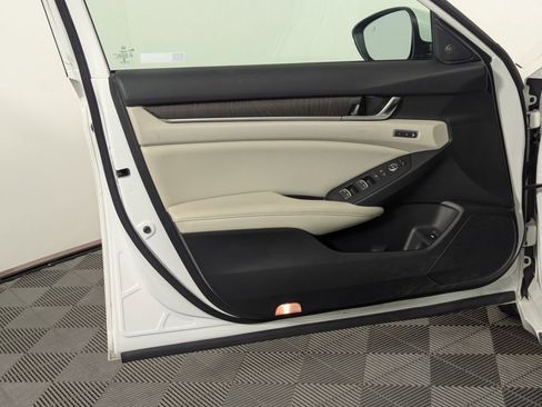 Used 2019 Honda Accord EX-L image 49
