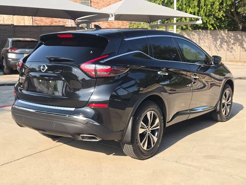 Used 2022 Nissan Murano S FWD image 3