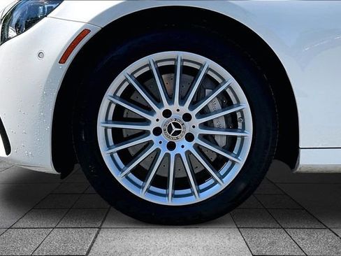 Certified 2021 Mercedes-Benz E 450 4MATIC Sedan image 37